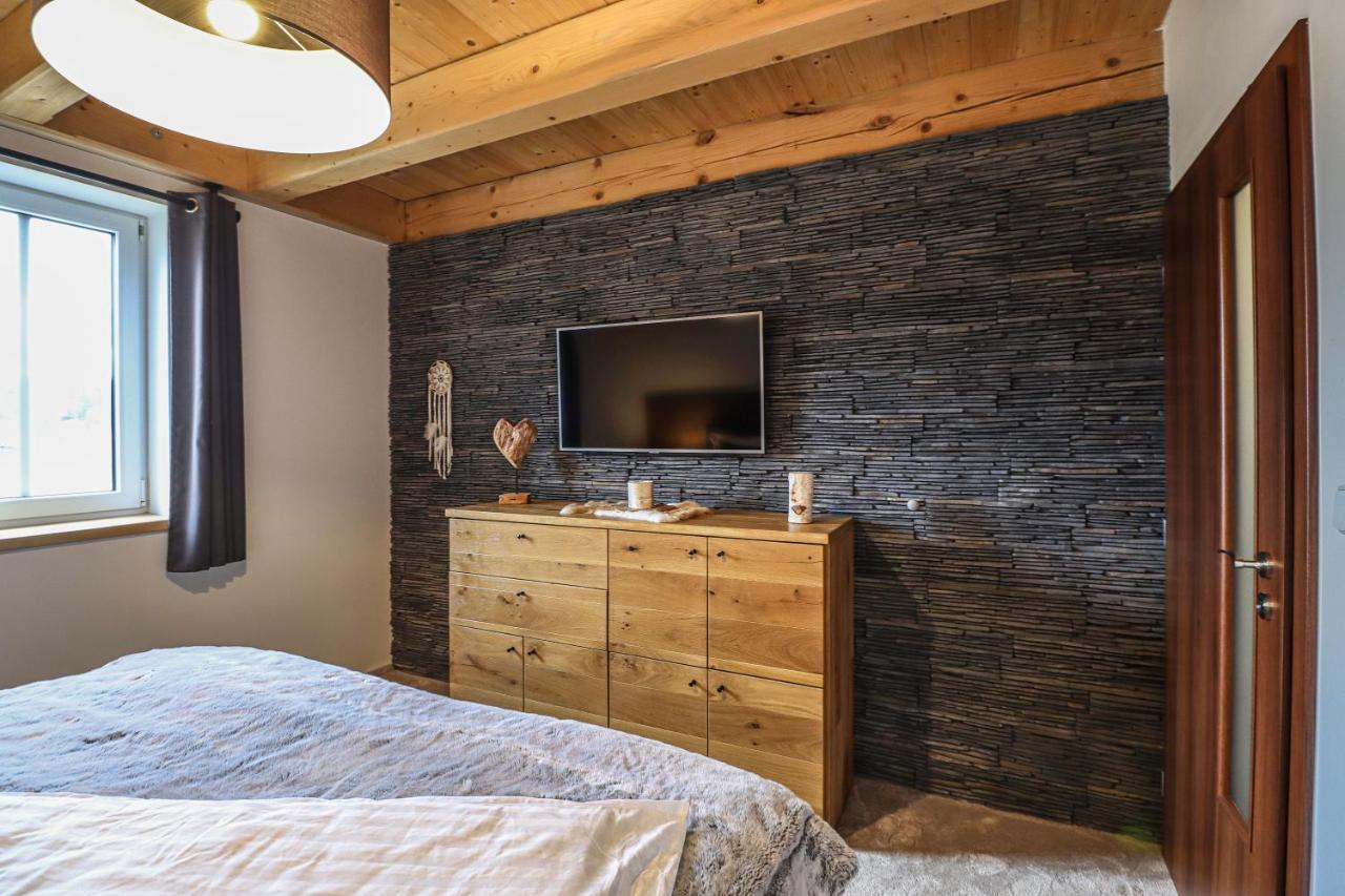 Woodhome - Luxury Mountain Apartment Horní Malá Úpa Buitenkant foto